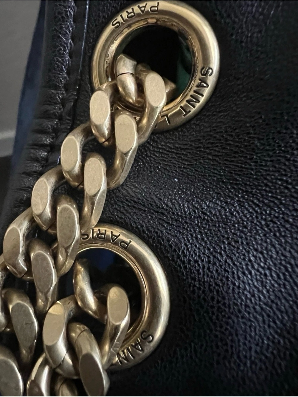 Saint Laurent Niki Medium Shoulder Bag – Black Smooth Calfskin - 100% Authentic - Picture 10 of 15